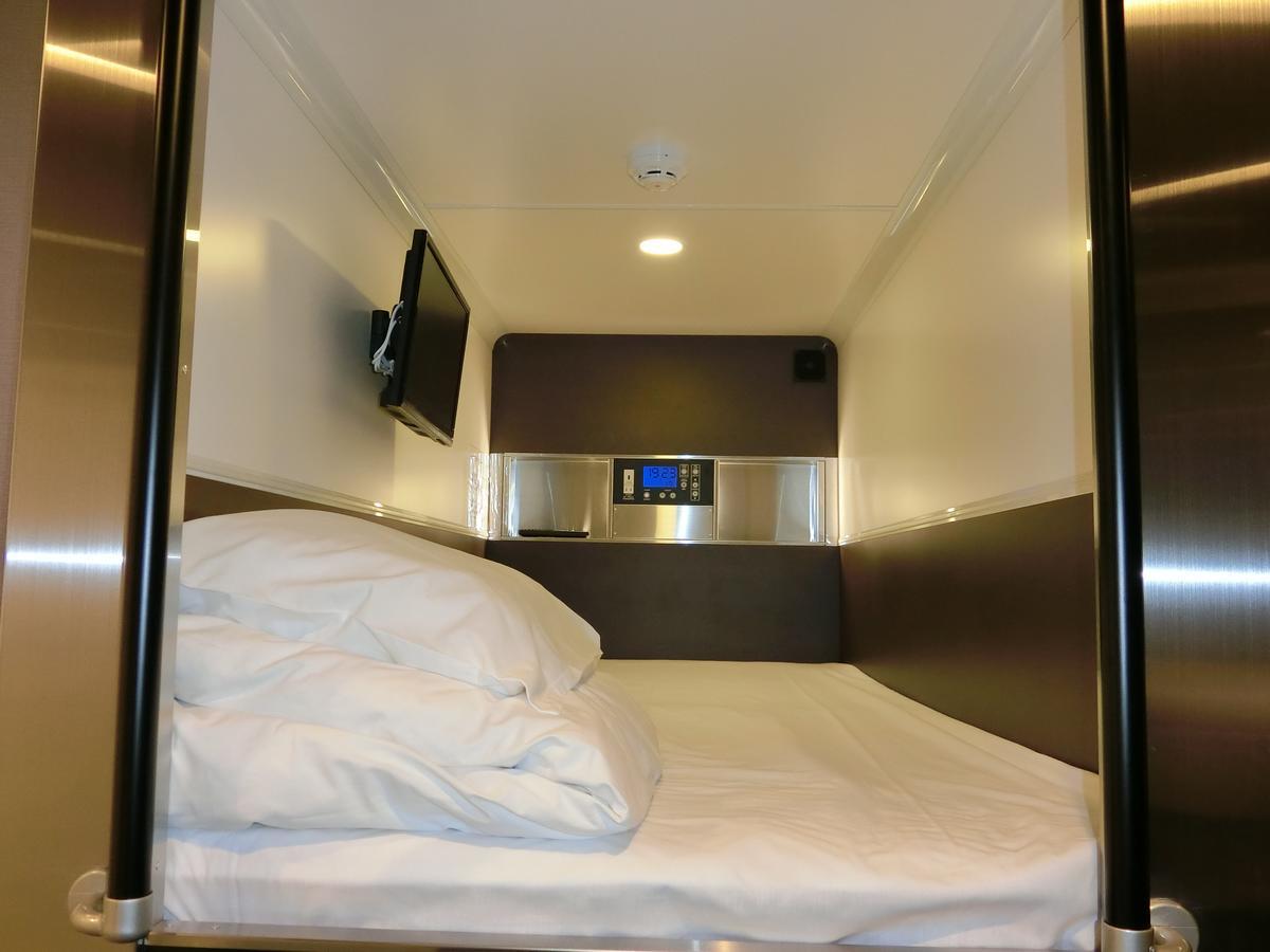 Capsule Hotel Valie Ebisucho أوساكا المظهر الخارجي الصورة