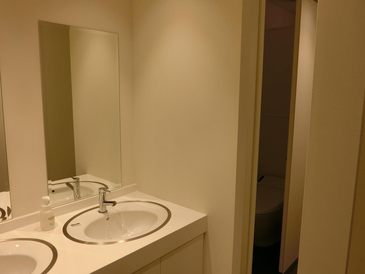 Capsule Hotel Valie Ebisucho أوساكا المظهر الخارجي الصورة