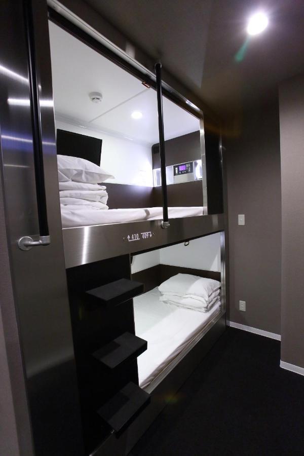 Capsule Hotel Valie Ebisucho أوساكا المظهر الخارجي الصورة